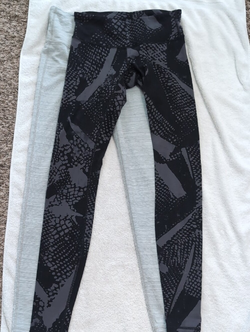 2 Pack - Athleta And Lululemon Leggings